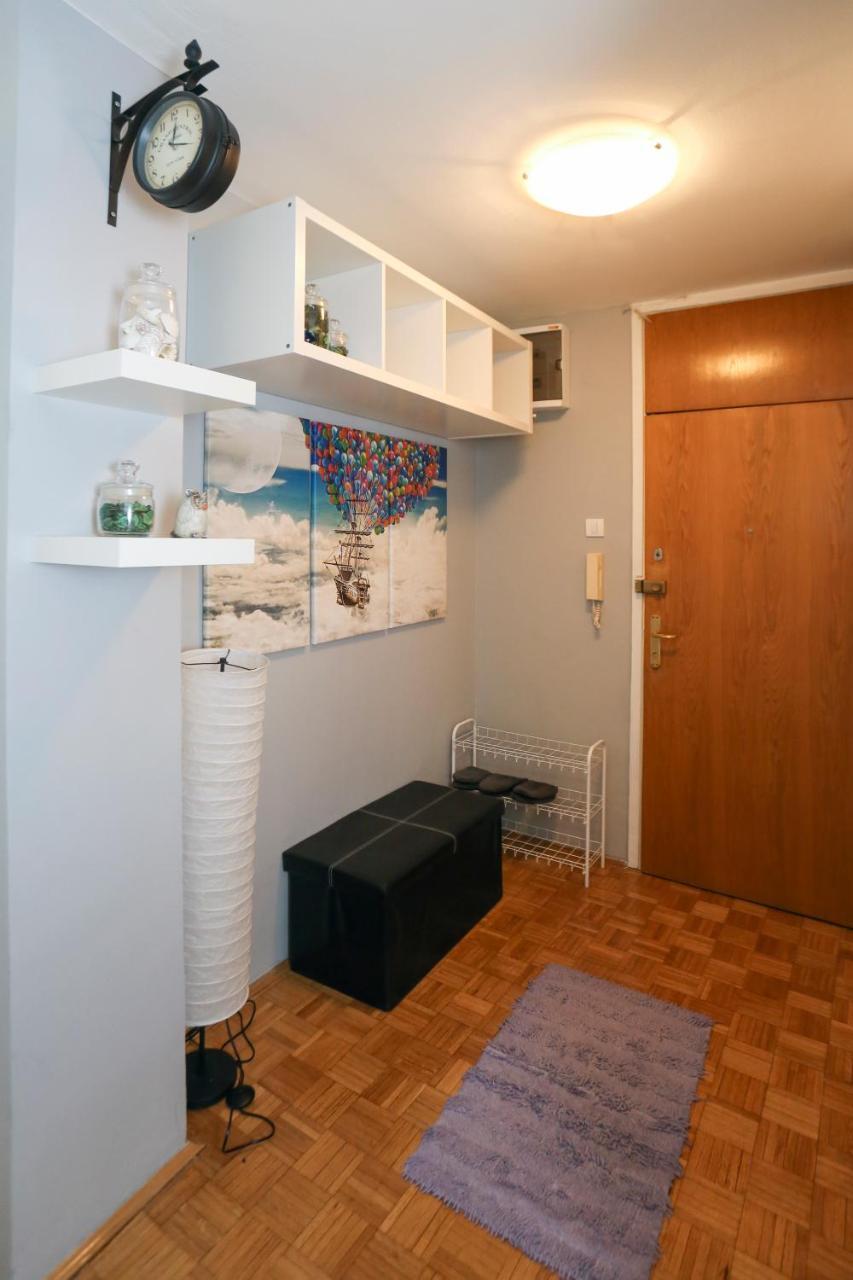Modern Apartment With Free Parking 诺威萨 外观 照片