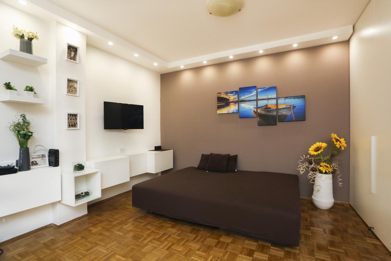 Modern Apartment With Free Parking 诺威萨 外观 照片